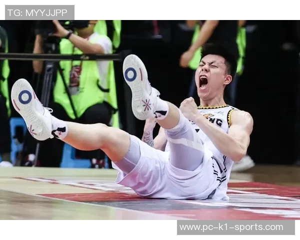 赵继伟助攻创纪录张镇麟精彩暴扣引爆全场激情三节打卡精彩瞬间