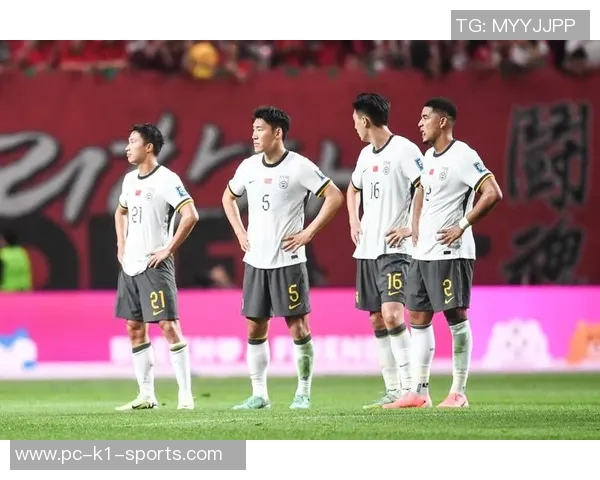 中国男足迎战巴勒斯坦球队期待突破重围争取胜利的关键之战